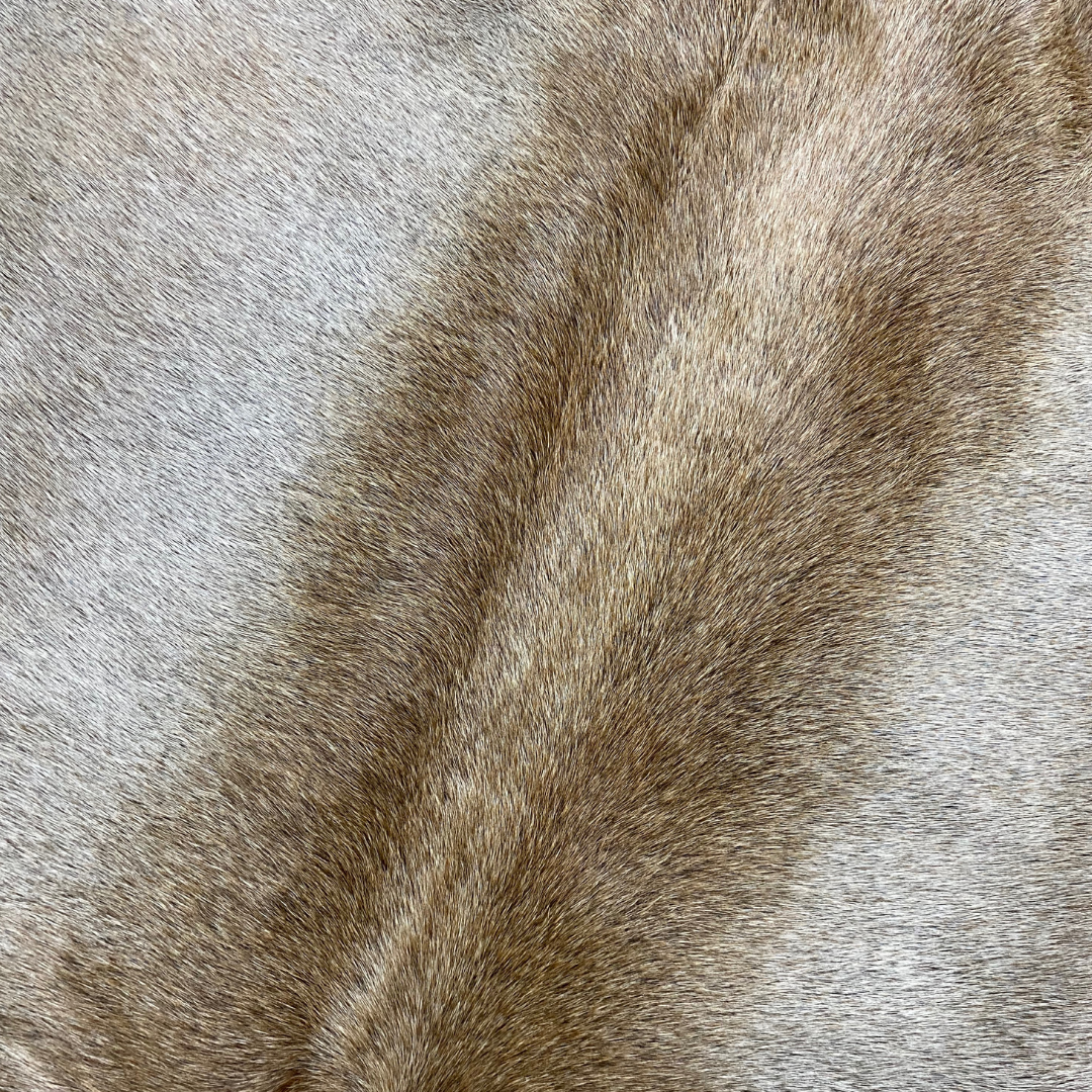 Natural Ash & Pearl Cow Hide Rug (W 3.8ft" x L 4.8ft " )