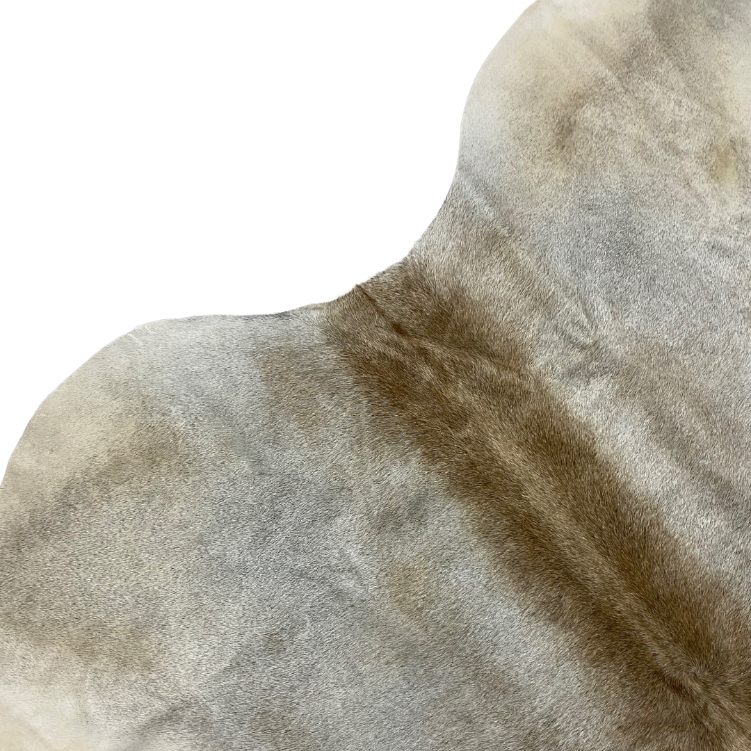 Natural Ash & Pearl Cow Hide Rug (W 3.8ft" x L 4.8ft " )